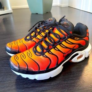 Nike Air Max TN, Youth 7/Women’s 8.5